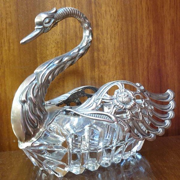 Sale report: Wed 13th January 2020 Antique & Interiors @ Penkridge