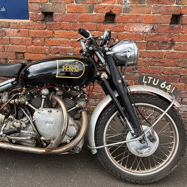 Sale Report: Summer Antiques Auction